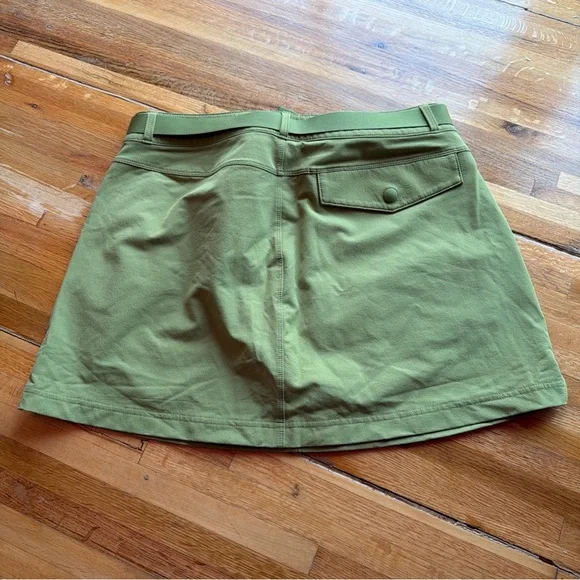 Outdoor Voices Rectrek Belted TerraStretch Mini Skirt Medium M Green Adventure - Picture 2 of 3